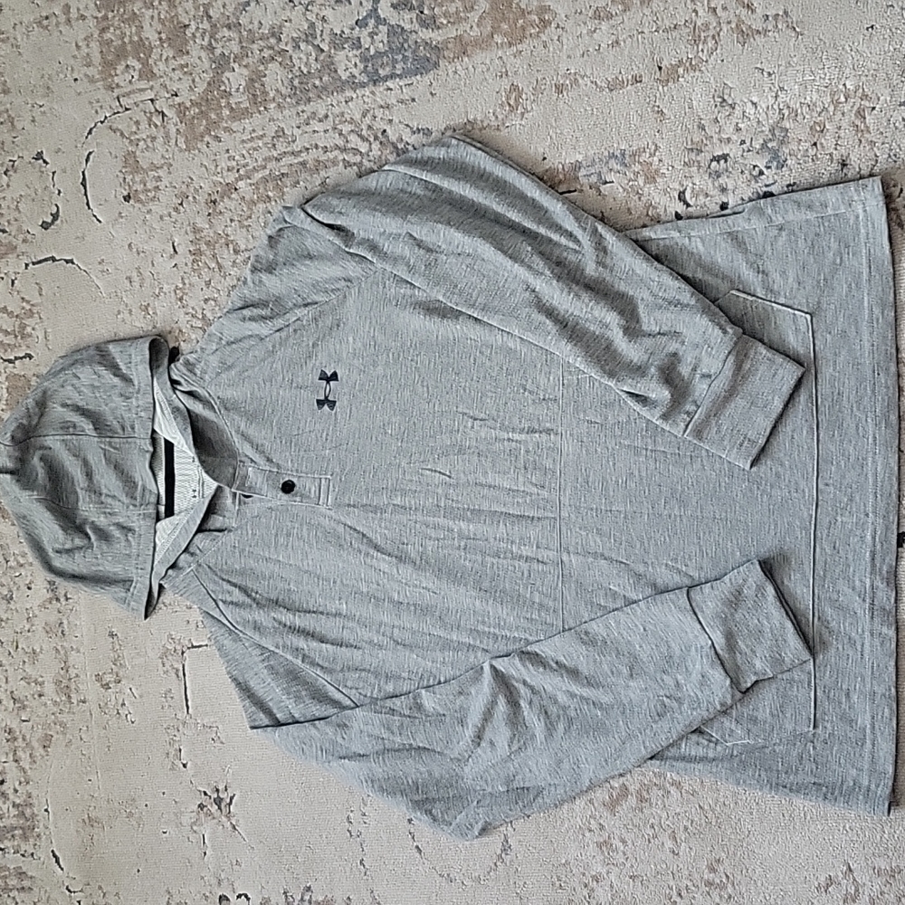 Under Armour Long Sleeve Shirt